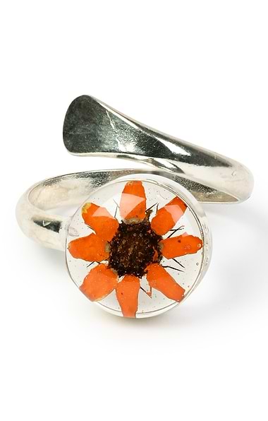 Shrieking Violet Real Flower Adjustable Ring