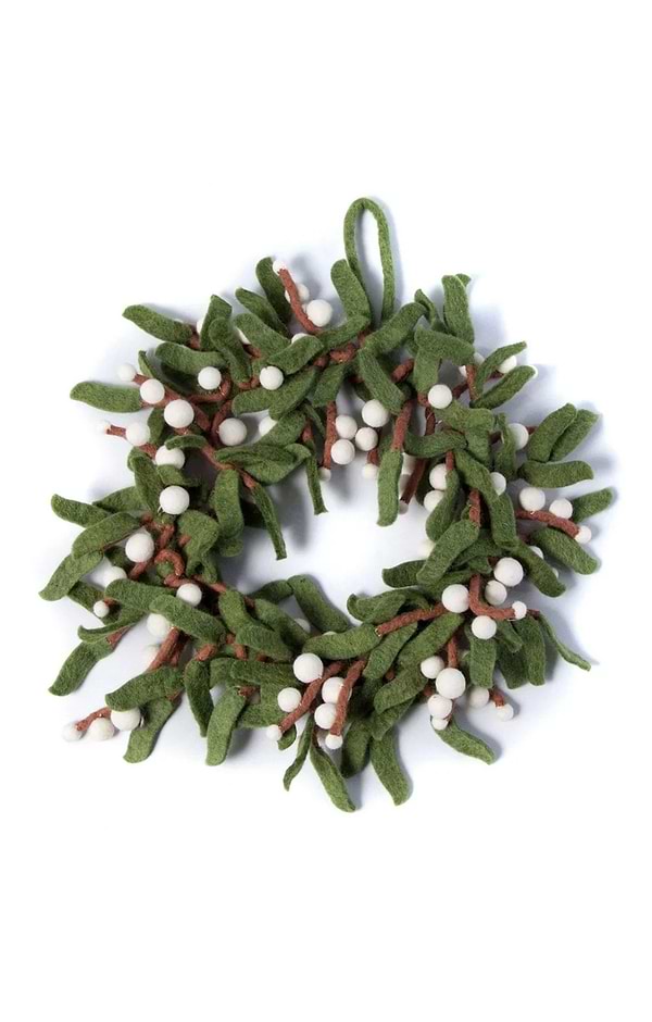 Felt Mistletoe Wreath