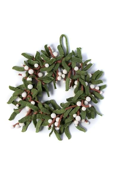 Felt Mistletoe Wreath