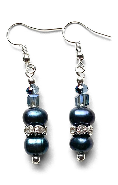 Ladies Freshwater Pearl Earrings