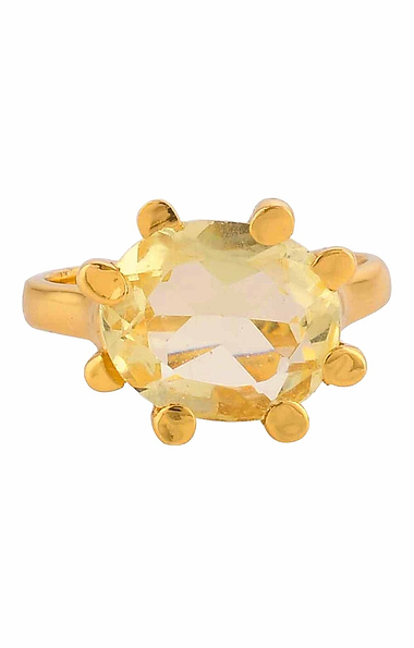 Ladies Oval Claw Ring