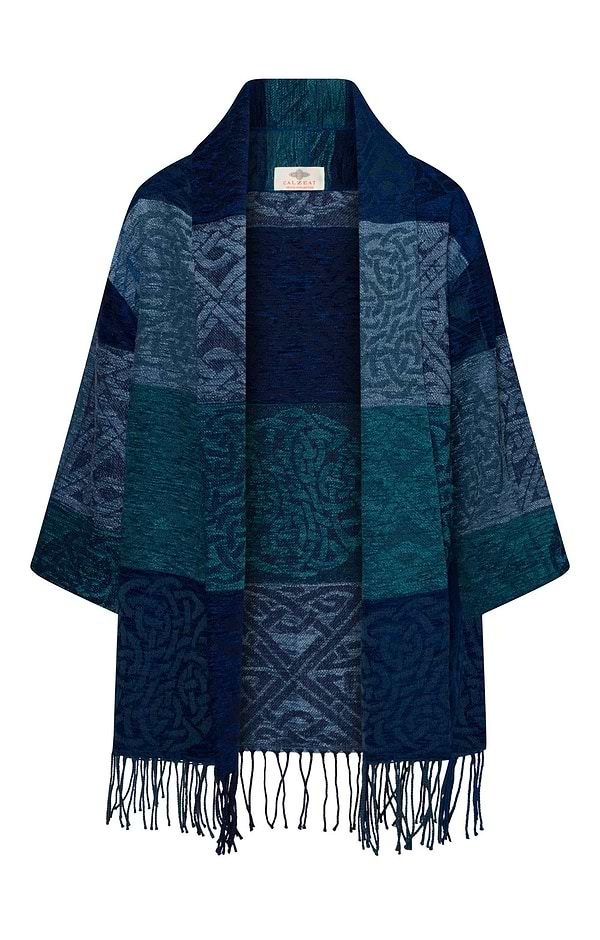 Ladies Calzeat of Scotland Shawl Collar Wrap