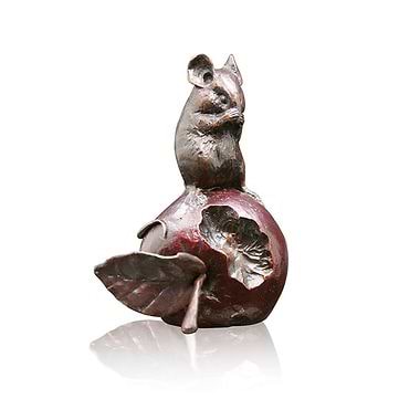 Mouse on Apple Peering by Michael Simpson