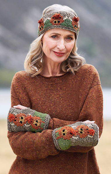 Ladies Pachamama Pure Wool Highland Cow Handwarmers