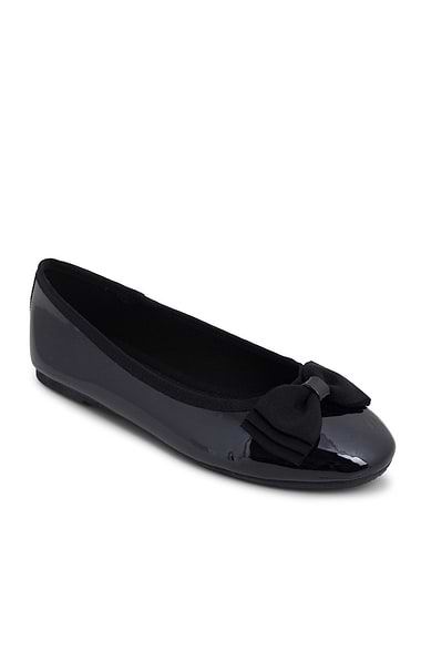 Ladies Patent Bow Pumps