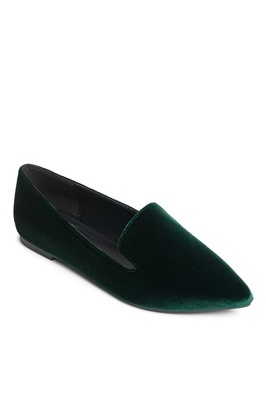 Ladies Velvet Pointed Moccasin