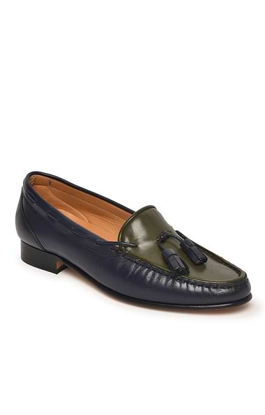 Ladies Contrast Leather Tassel Moccasin