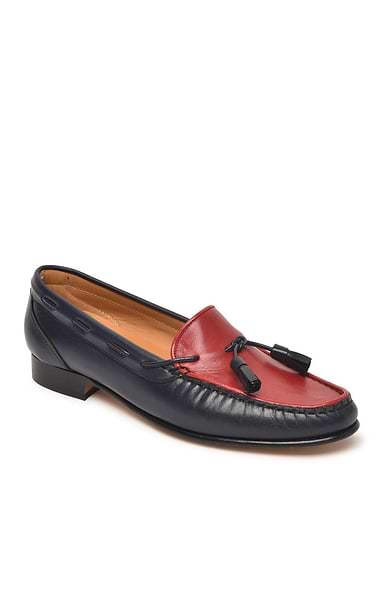 Ladies Contrast Leather Tassel Moccasin