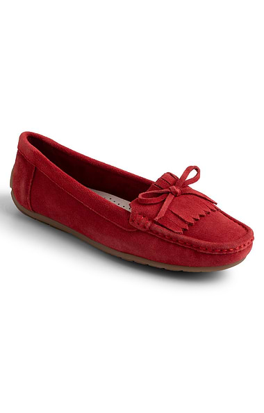 Ladies Suede Fringe Moccasins