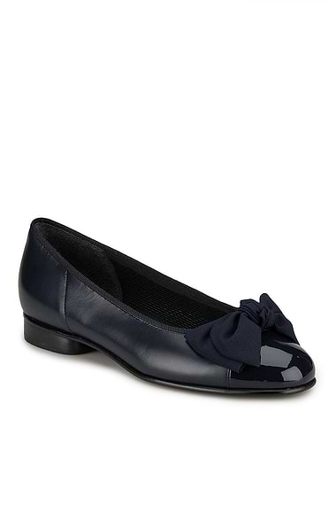 Ladies GaborPatent Toe Bow Pump