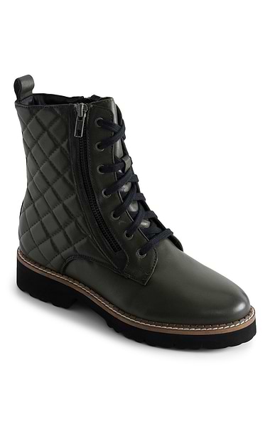 Ladies Quilted Leather Lace Up Boots