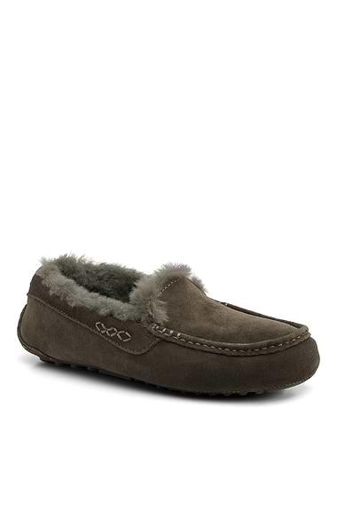 Men's Plain Sheepskin Moccasins