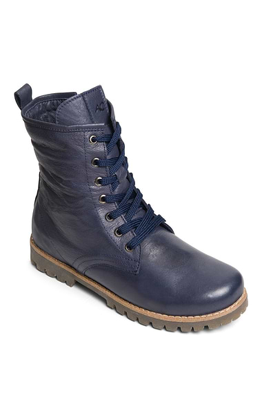 Ladies Tall Lace-Up Leather Boots