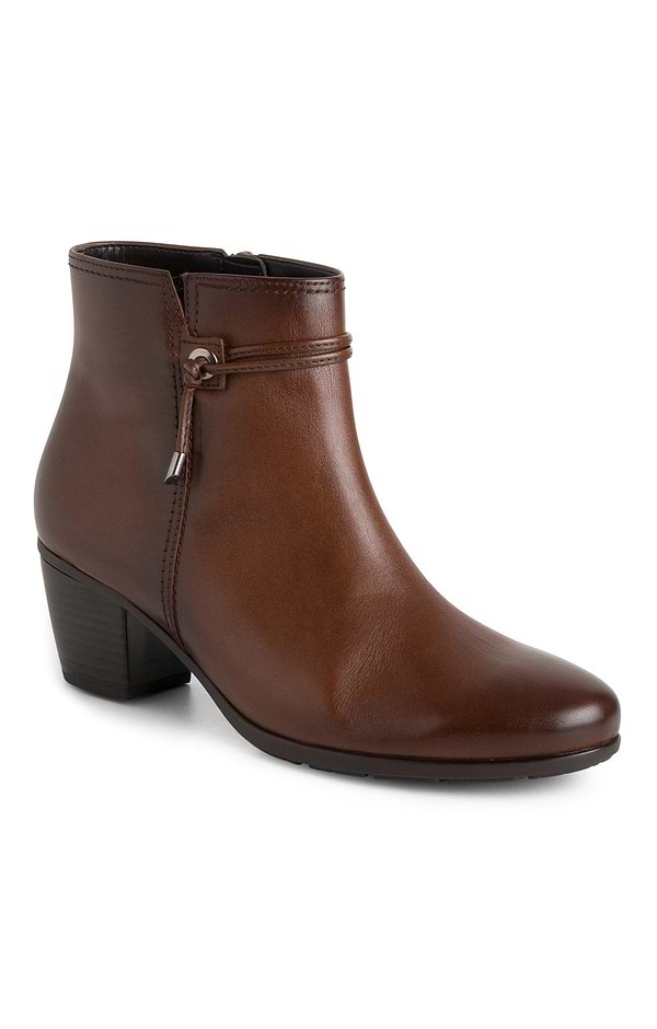 Ladies Lace Front Heeled Leather Ankle Boots