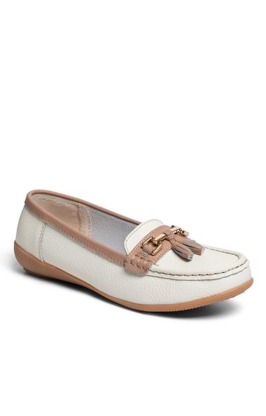 Ladies Two-Tone Moccasin