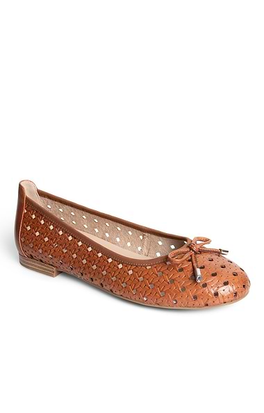 Ladies Leather Pointelle Pumps