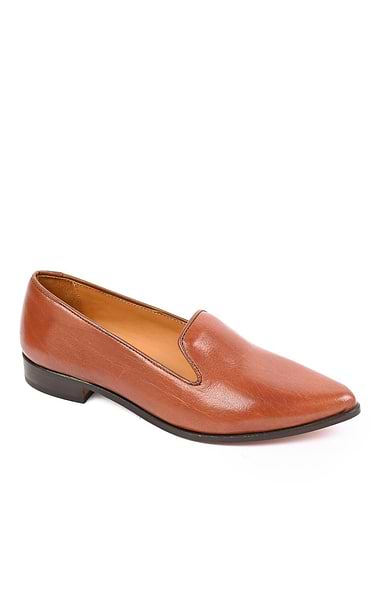 Ladies Leather Pointed Loafer