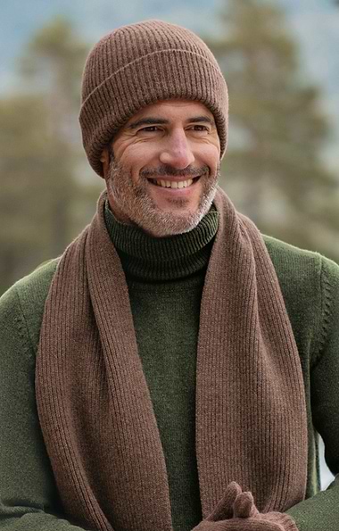 Robert Mackie Lambswool Ribbed Beanie Hat