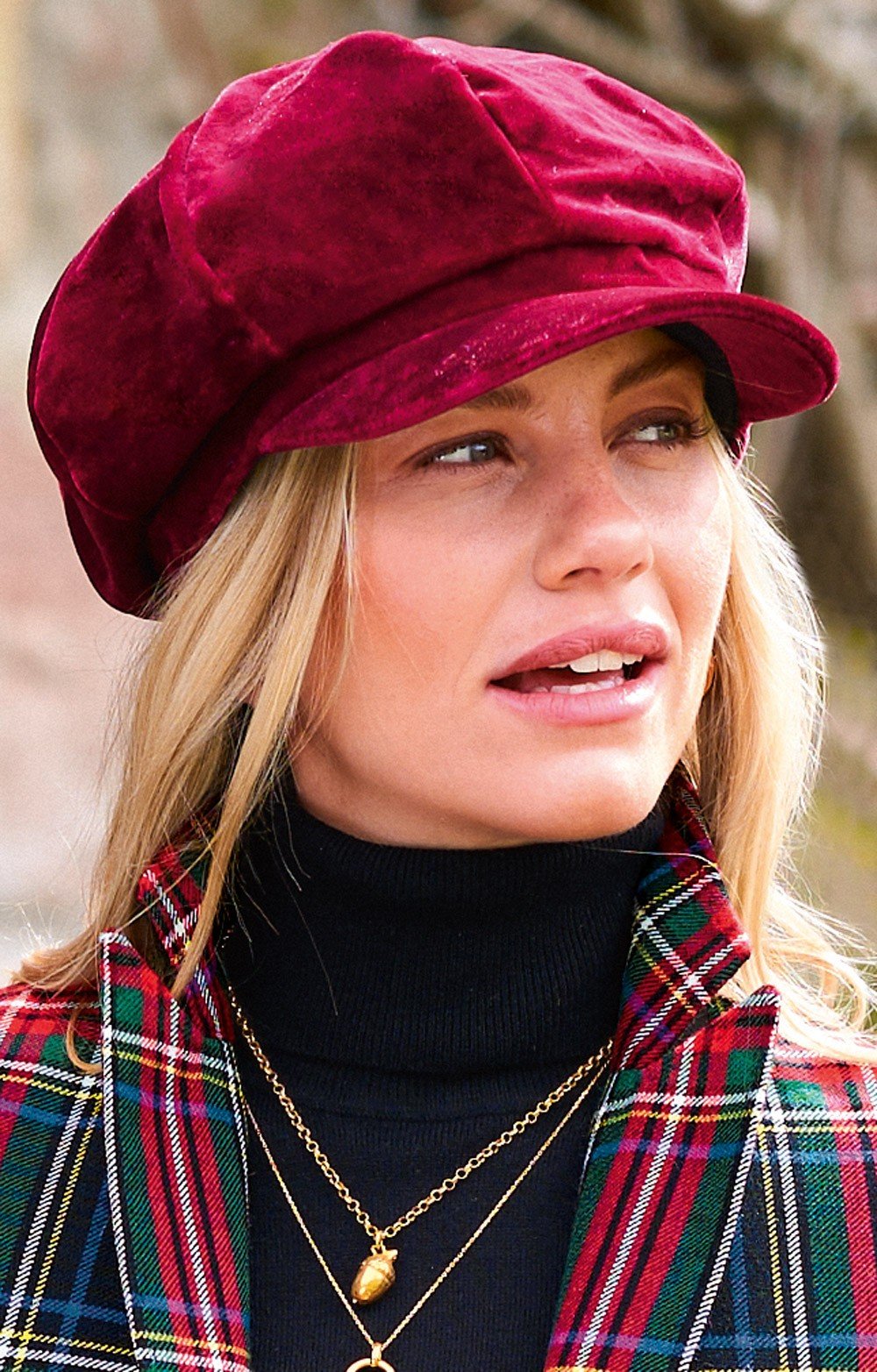 Ladies Velvet Eight Piece Cap