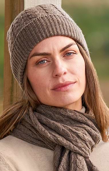 Ladies 3-Ply Cashmere Cable Hat