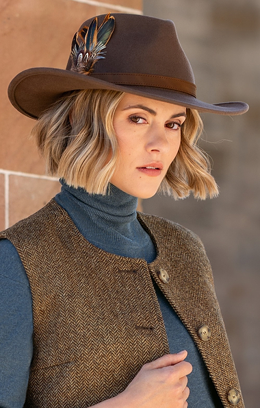 Ladies Western Feather Hat