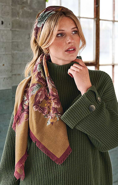 Ladies Wool/Silk Shawl