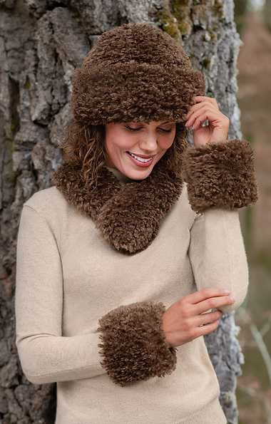 Ladies Helen Moore Faux Sheepskin Wristwarmers