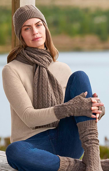 Ladies 3-Ply Cashmere Cable Wristwarmer
