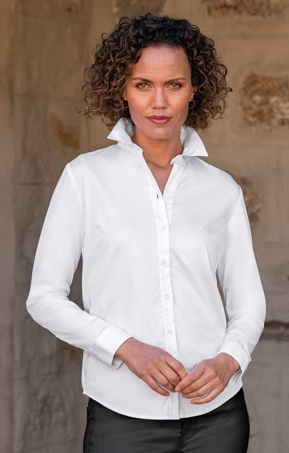 Ladies Classic Cotton Shirt, White - House of Bruar