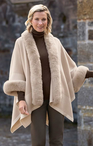 Ladies Faux Fur Two Tone Cape