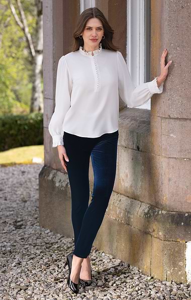 Ladies Velvet Pull-On Trousers