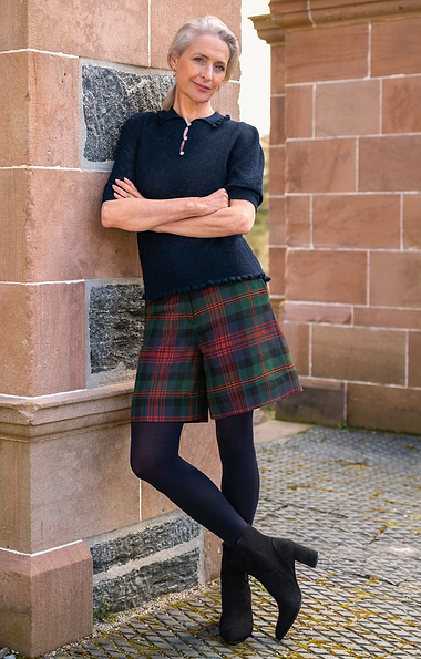 Ladies Turn-Up Tartan Shorts