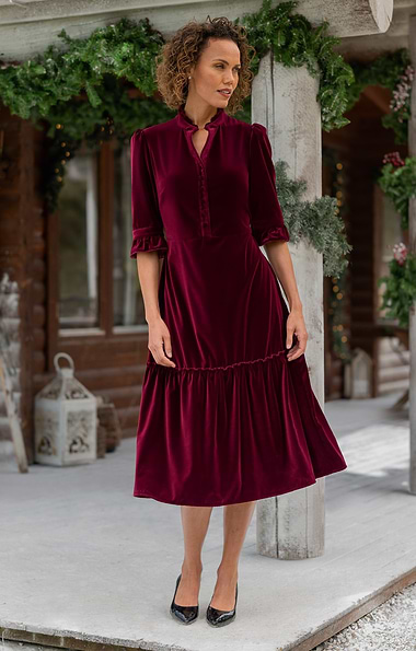 Ladies Victorian Velvet Dress