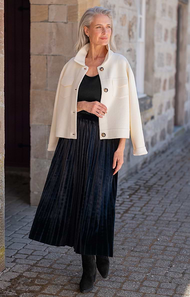 Ladies Pleated Velvet Maxi Skirt