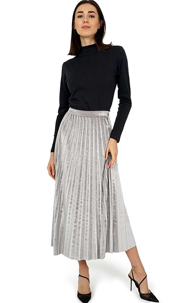 Ladies Pleated Velvet Maxi Skirt