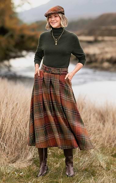 Ladies Tweed Pleated Skirt
