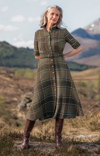 Ladies Tweed Horn Button Dress