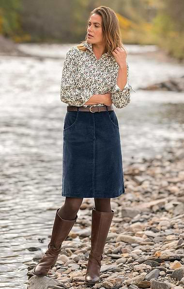 Ladies Short Needlecord Skirt
