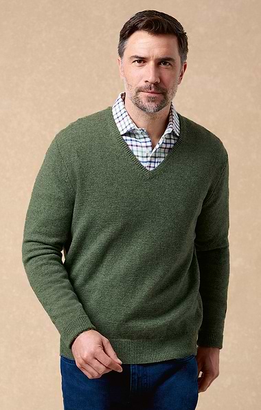 Men's Lambswool V Neck