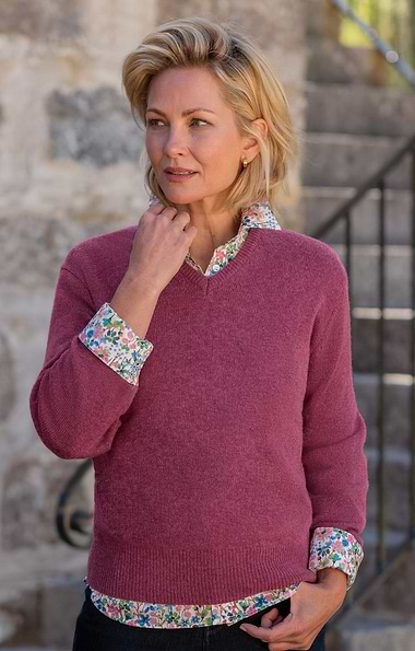 Ladies House of Bruar Lambswool V-Neck Sweater