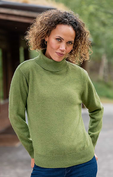 Ladies House of Bruar Lambswool Roll Neck