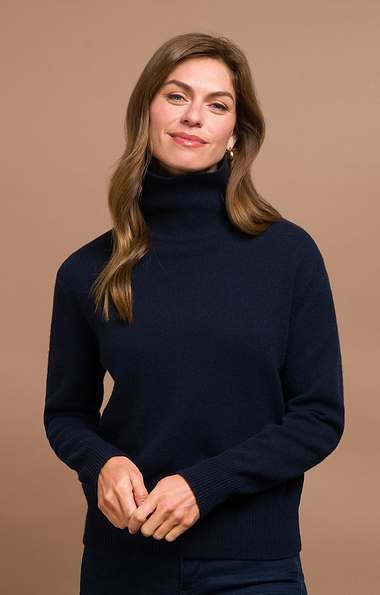 Ladies House of Bruar Lambswool Roll Neck