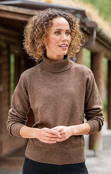 Ladies House of Bruar Lambswool Roll Neck