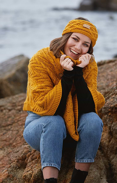 Ladies Aran Button Poncho