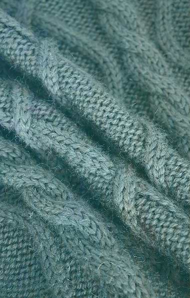 Ladies Pure New Wool Rope Cable Roll Neck