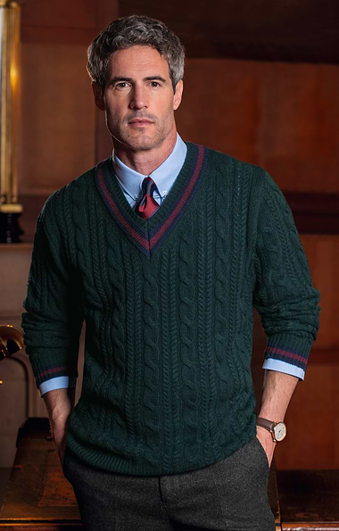 Men's House of Bruar Lambswool Henley V Neck Jumper