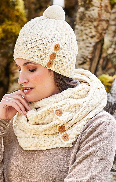 Ladies Five Button Merino Snood