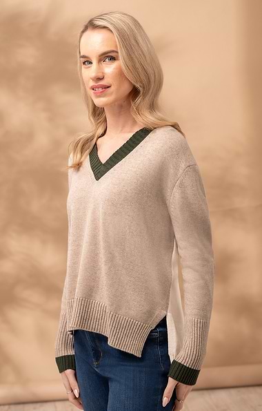 Ladies Cashmere & Lambswool Contrast V-Neck Jumper