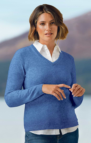 Ladies 2-Ply Cashmere V-Neck Sweater