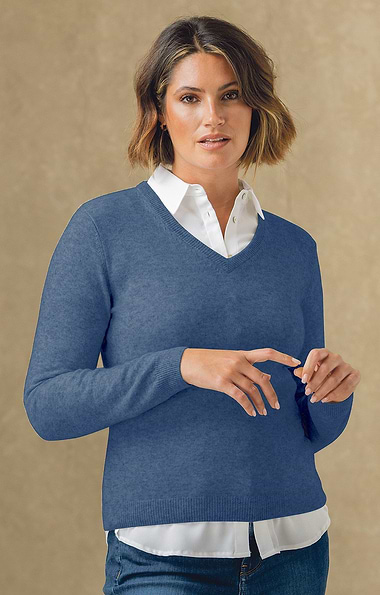 Ladies 2-Ply Cashmere V-Neck Sweater